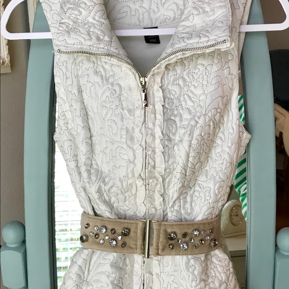 WHBM lightweight zip vest GORGEOUS! - Picture 2 of 8